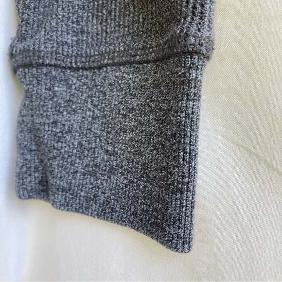 Joe Fresh gray thermal shirt, size large - Picture 4 of 7